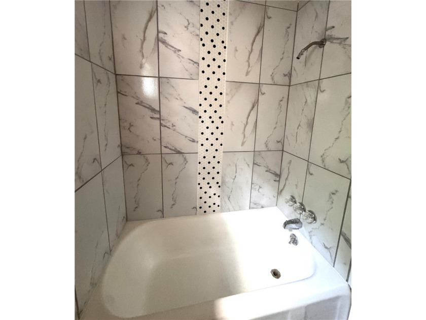 Come see this charming 3-bedroom, 1-bath single-family home - photo 13