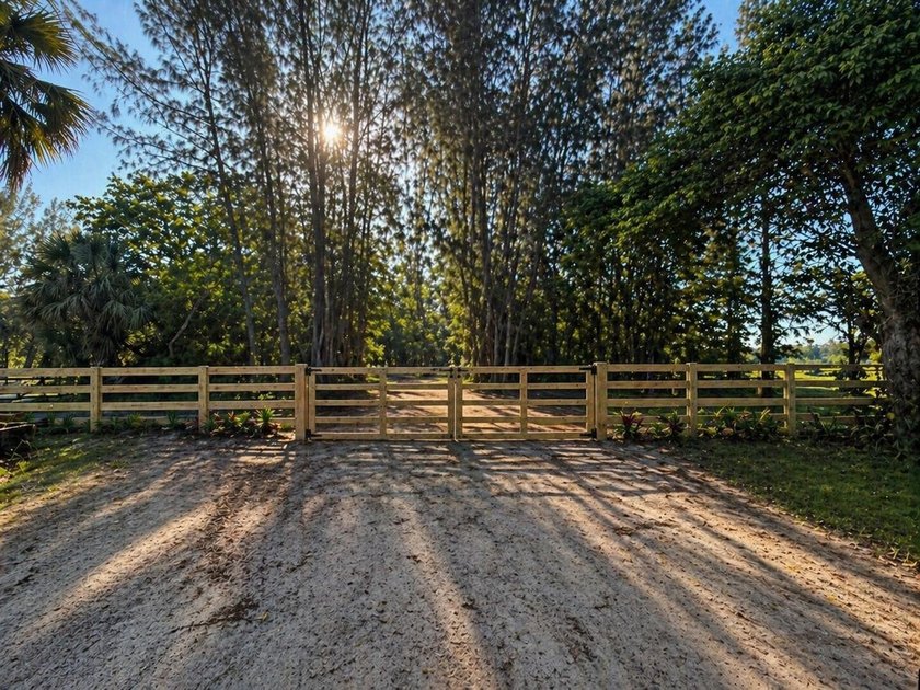 Organic farm, 2.79 acres of upland pasture after carving out the - photo 22