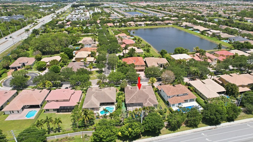 Welcome to your private Florida oasis, single-story 4-bedroom - photo 46