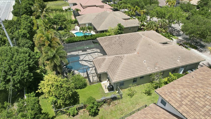 Welcome to your private Florida oasis, single-story 4-bedroom - photo 52