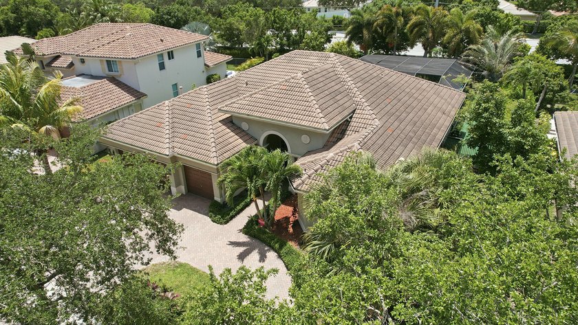 Welcome to your private Florida oasis, single-story 4-bedroom - photo 57