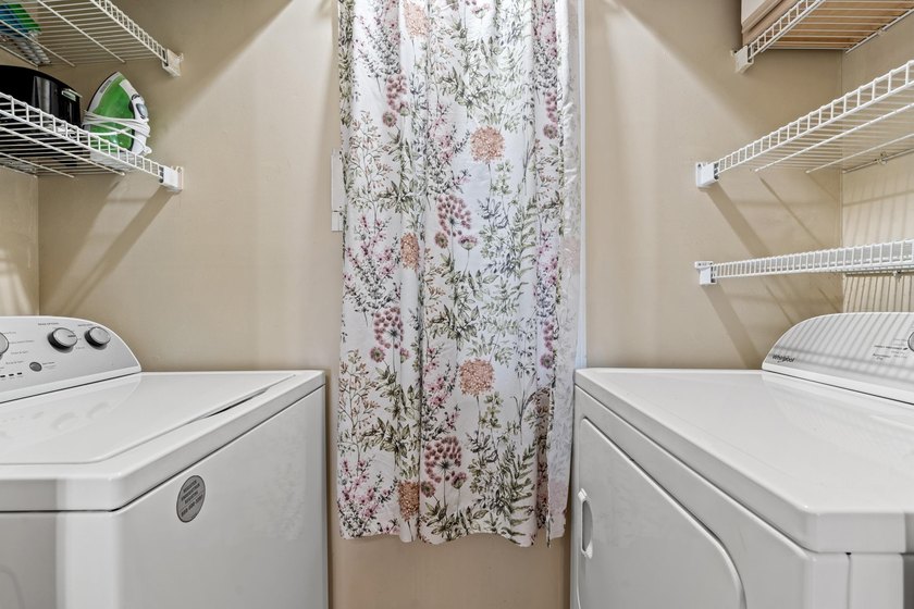 Welcome to this beautifully maintained 2-bedroom, 2-bath third - photo 20