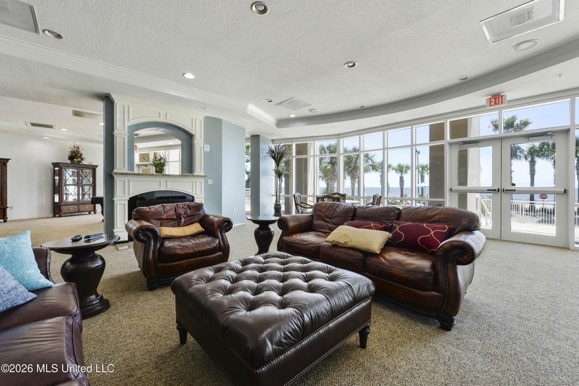 : BEAUTIFUL AND UNIQUE GROUND FLOOR CORNER END UNIT CONDOMINIUM - photo 28