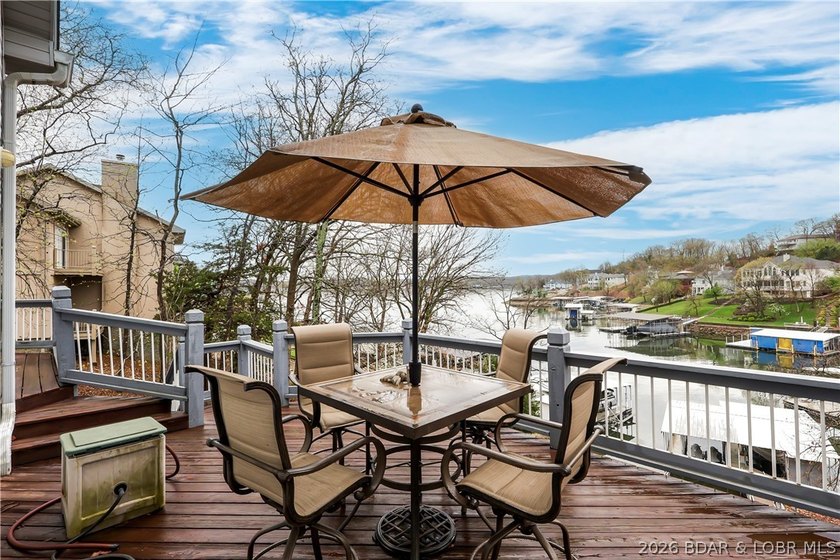Your ideal lake escape starts here. Step inside and take in the - photo 40