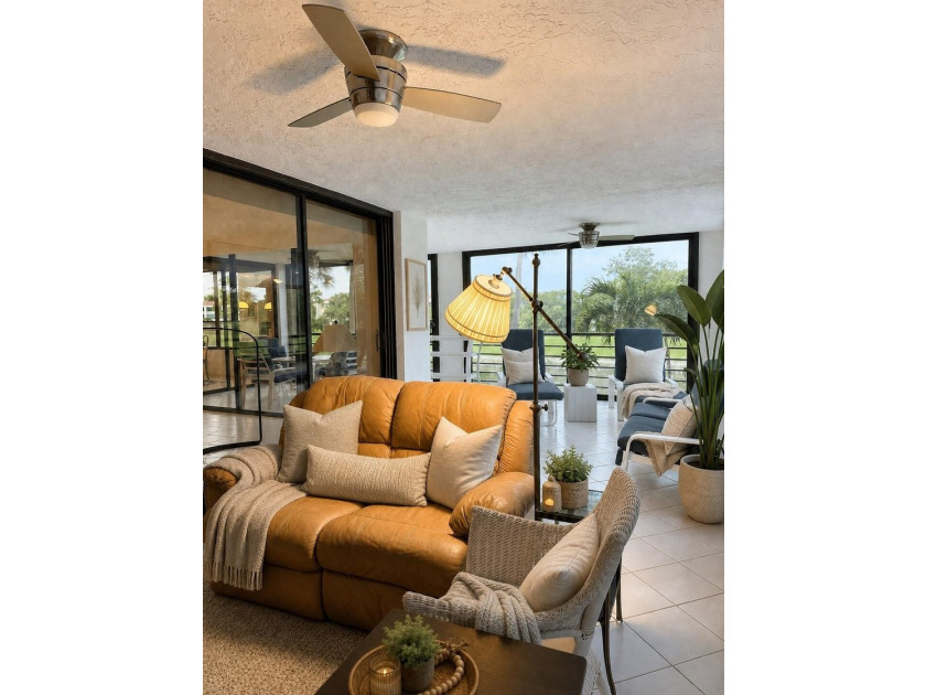 Spacious, beautifully maintained 2nd floor condo in Boca Pointe - photo 17