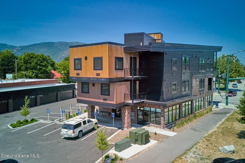 Investor opportunity in the heart of downtown Sandpoint, where - photo 36
