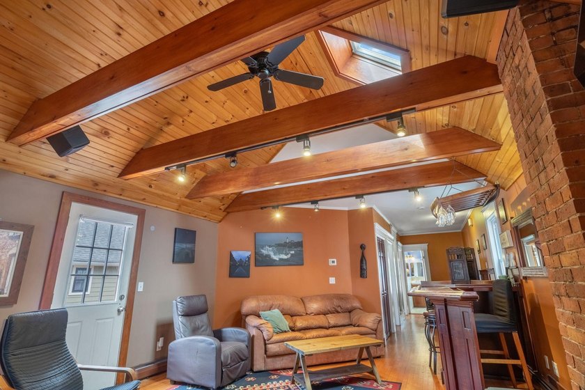 Nestled in the heart of Portland's highly sought-after West End - photo 7