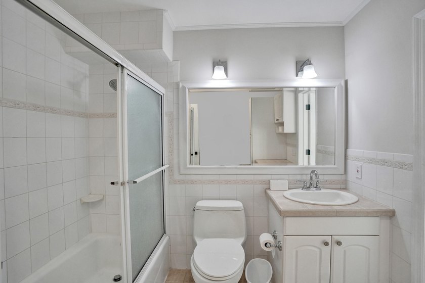 Spacious and remodeled home in Coral Ridge Country Club. Welcome - photo 39