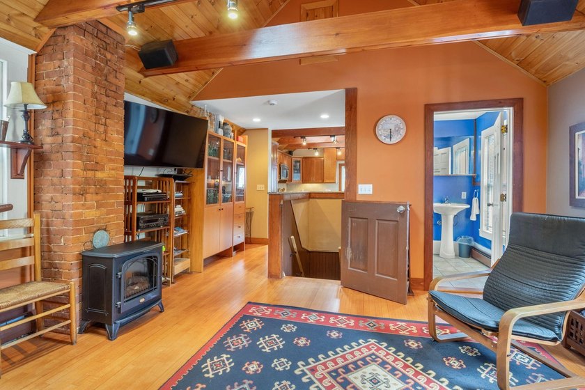 Nestled in the heart of Portland's highly sought-after West End - photo 10