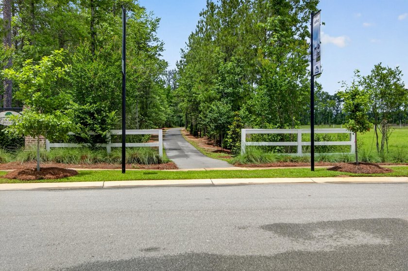 Use preferred lender to buy this home and receive an incentive - photo 48