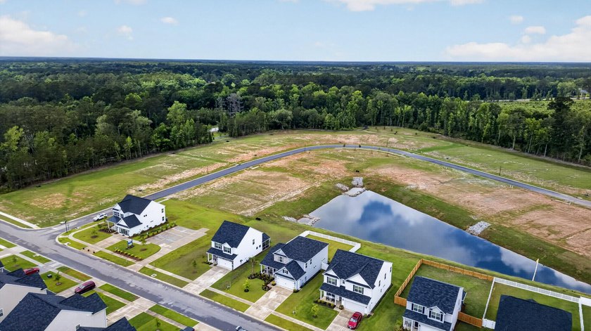 Use preferred lender to buy this home and receive an incentive - photo 50
