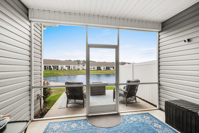 Spacious Garden Home with a private garage and a back porch - photo 35