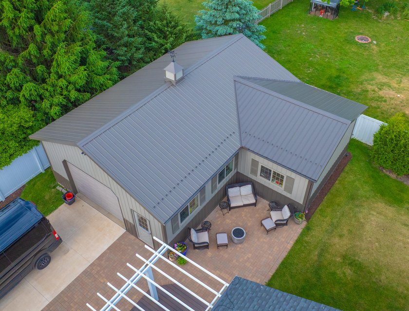 Welcome to this well-built home that offers privacy and a - photo 6