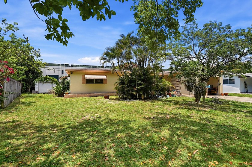 CHARMING SINGLE STORY HOME | PRIME FORT LAUDERDALE LOCATION | - photo 18