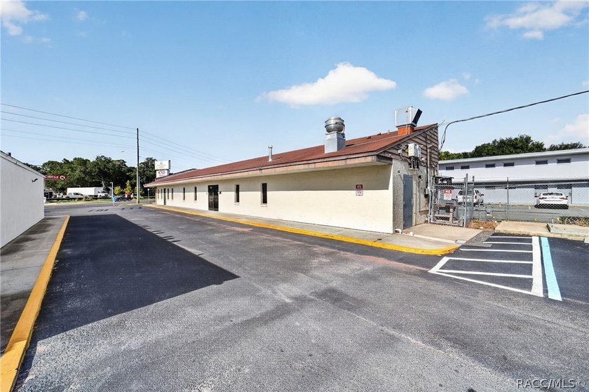 Extensively renovated restaurant property located in the Ocala - photo 14