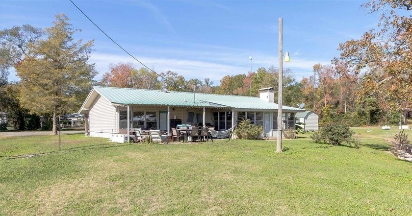 Updated home on North side of Lake Murvaul. This property is the - photo 3