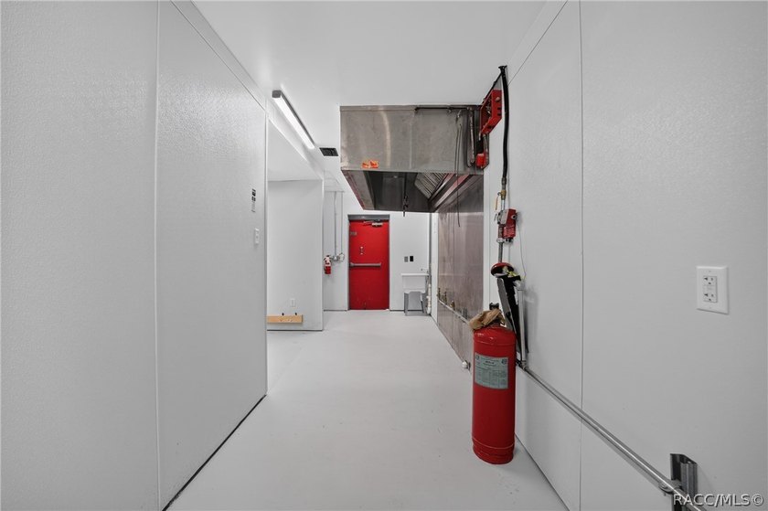 Extensively renovated restaurant property located in the Ocala - photo 41