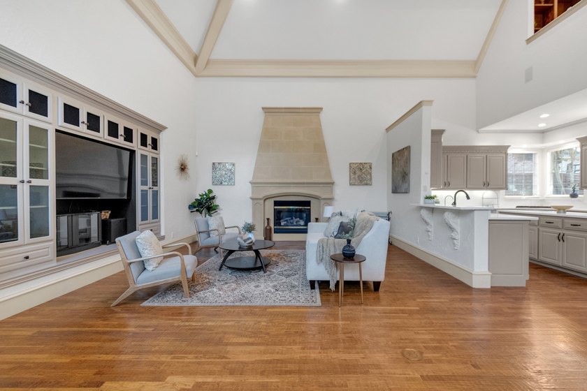 Experience timeless elegance in this exceptional estate located - photo 14