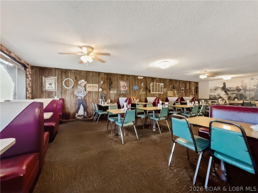 Well established Restaurant that seats 100 &amp; established loyal - photo 15
