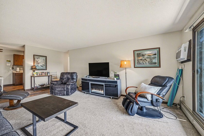 Experience maintenance-free lake living at its finest in this - photo 6