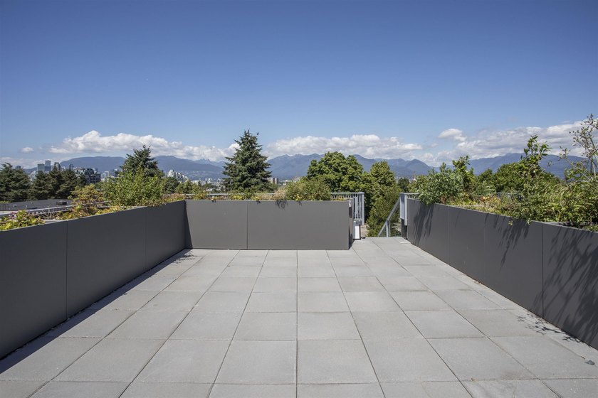 Occupying the coveted NW corner of The Saint George by Reliance - photo 21
