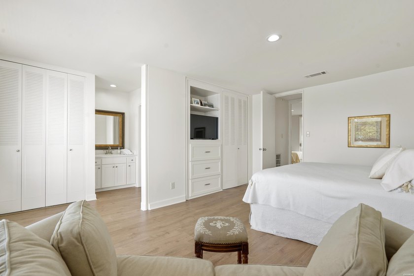 Enjoy beautiful waterfront living in this completely updated and - photo 28