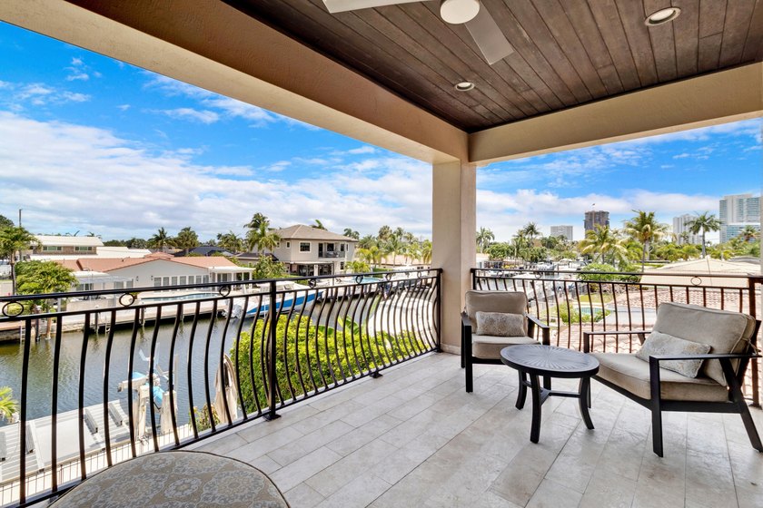 Experience a luxury waterfront estate in Pompano Beach featuring - photo 23