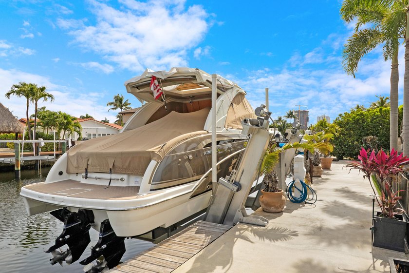 Experience a luxury waterfront estate in Pompano Beach featuring - photo 37