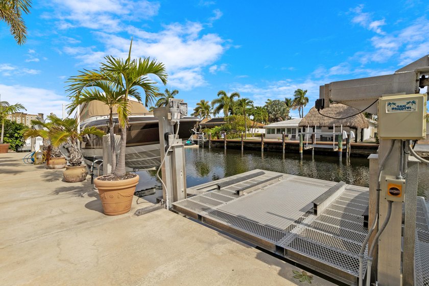 Experience a luxury waterfront estate in Pompano Beach featuring - photo 38