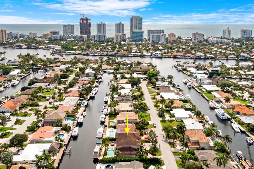 Experience a luxury waterfront estate in Pompano Beach featuring - photo 42