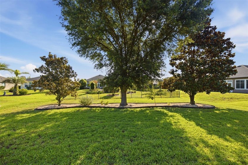 MOTIVATED SELLER -- RELOCATING. Beautifully maintained 2B/2B - photo 11