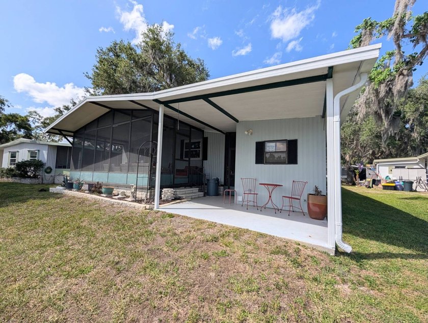 This stunning fully furnished lakefront home in the 55+ - photo 39