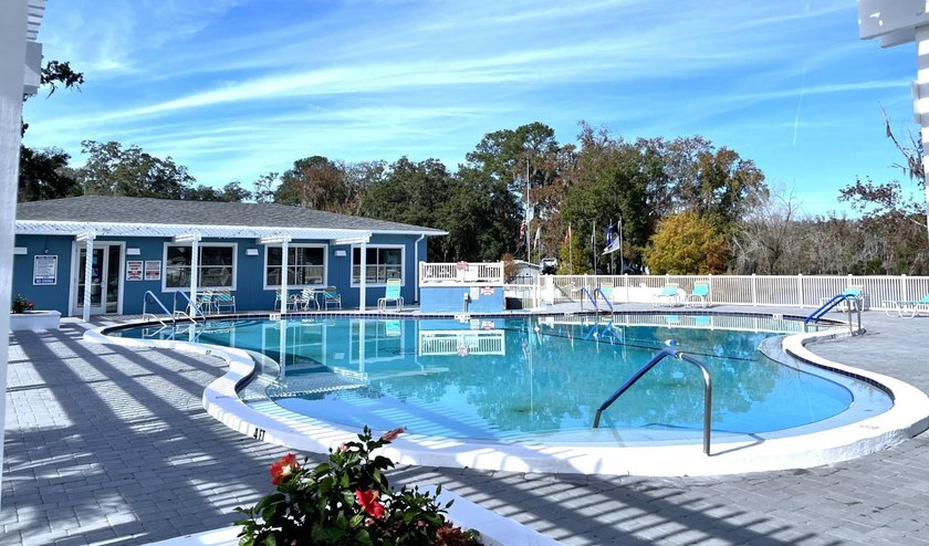 This stunning fully furnished lakefront home in the 55+ - photo 48