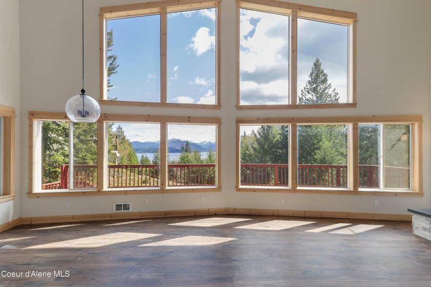 If you've been looking for that perfect North Idaho spot with - photo 6
