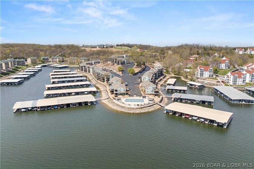 The perfect blend of luxury &amp; income potential in the heart of - photo 19