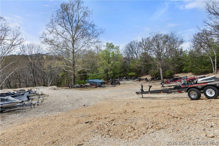 The perfect blend of luxury &amp; income potential in the heart of - photo 24