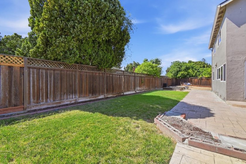 50K PRICE REDUCTION. Gorgeous move-in ready 4-bedroom, 2-bath - photo 31