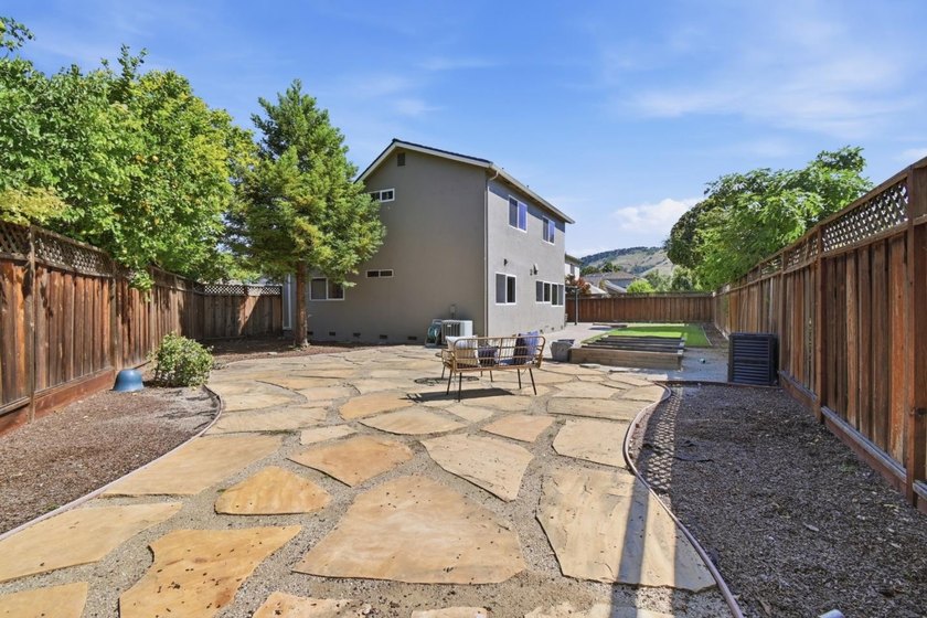 50K PRICE REDUCTION. Gorgeous move-in ready 4-bedroom, 2-bath - photo 34