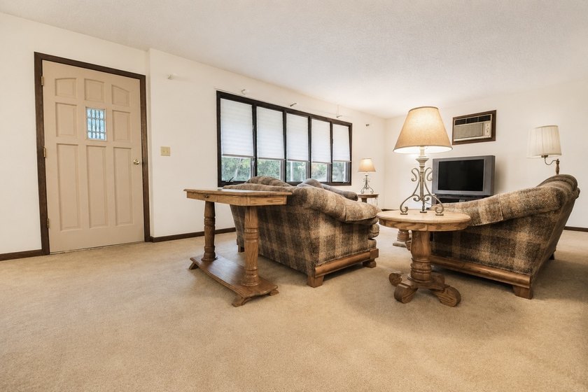 Enjoy stunning Rock River views from this well-maintained - photo 8