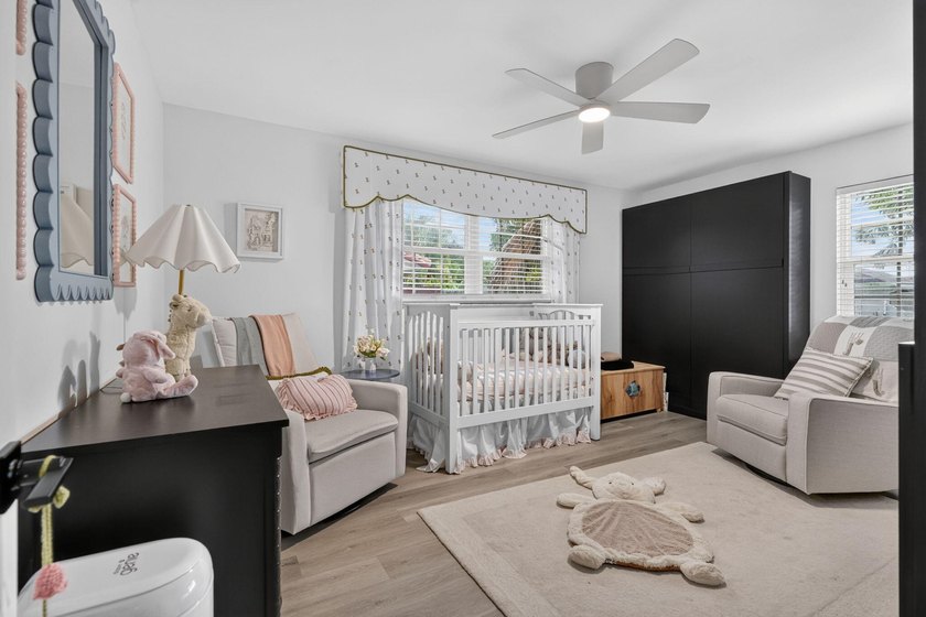 Welcome to this beautifully updated 3-bedroom, 2-bathroom - photo 11