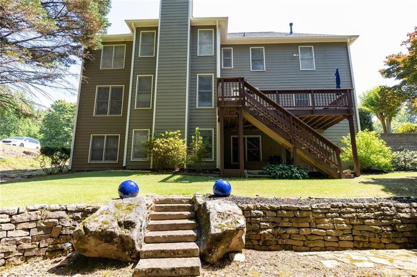 Welcome to this beautiful traditional home perfectly situated on - photo 50