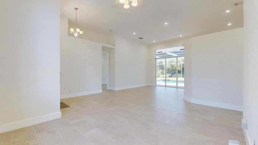 SELLER FINANCING OR LEASE OPTION AVAILABLE! Stunning Lakeview - photo 14
