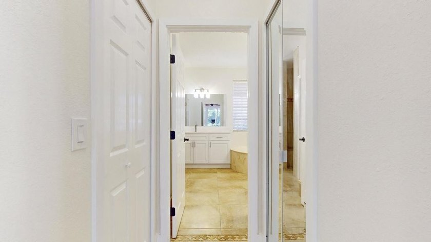 SELLER FINANCING OR LEASE OPTION AVAILABLE! Stunning Lakeview - photo 21
