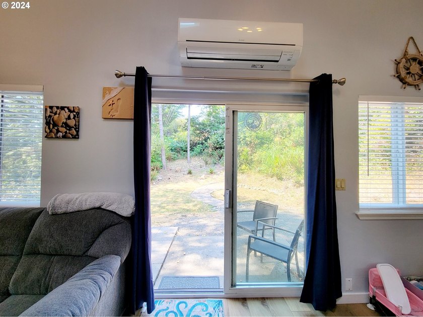 2 Bed Townhouse style Home in the Harris Heights planned - photo 9