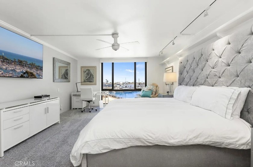 Enjoy staying in Newport's most premier luxury high-rise! - photo 11