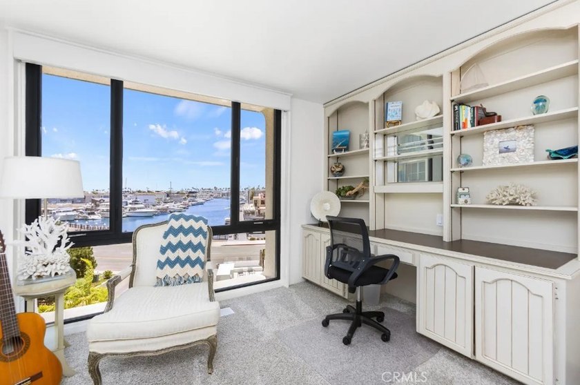Enjoy staying in Newport's most premier luxury high-rise! - photo 16