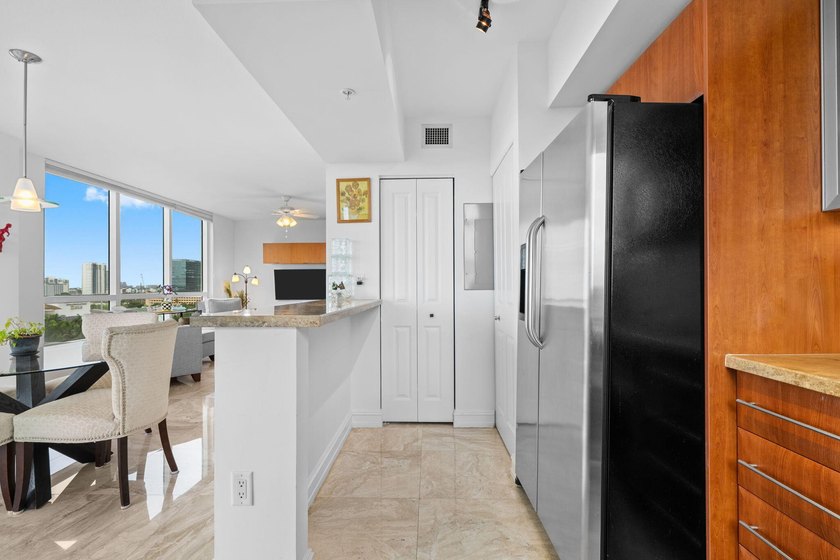 Bright 10th-floor NW corner residence at The Symphony with 2 - photo 13