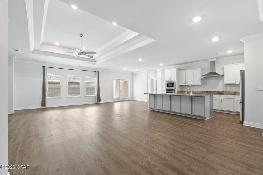 This spacious 5-bedroom, 3-bathroom single-story home located in - photo 11