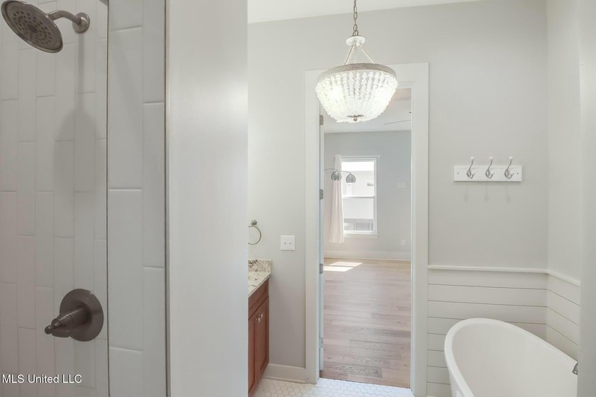 Stunning 6-year-old custom home sits on an oversized lot just - photo 16