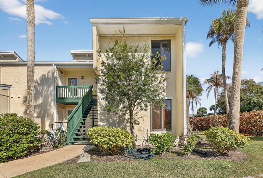 Beautiful first-floor corner unit in the resort-style community - photo 6